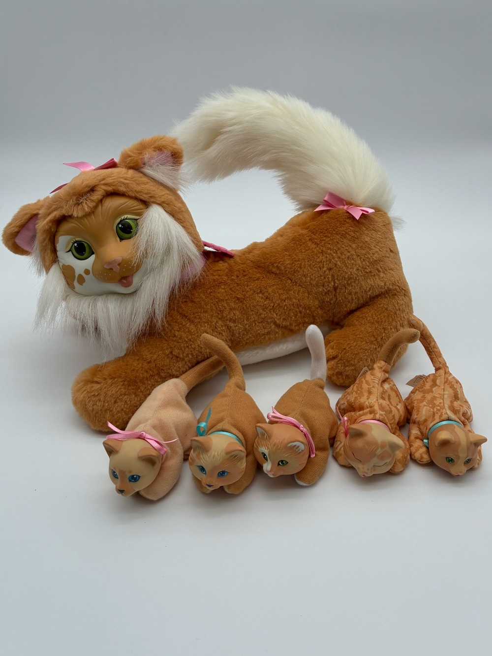 Vintage 1992 Hasbro Kitty Surprise Cat Plush 5 Kittens Complete Collar